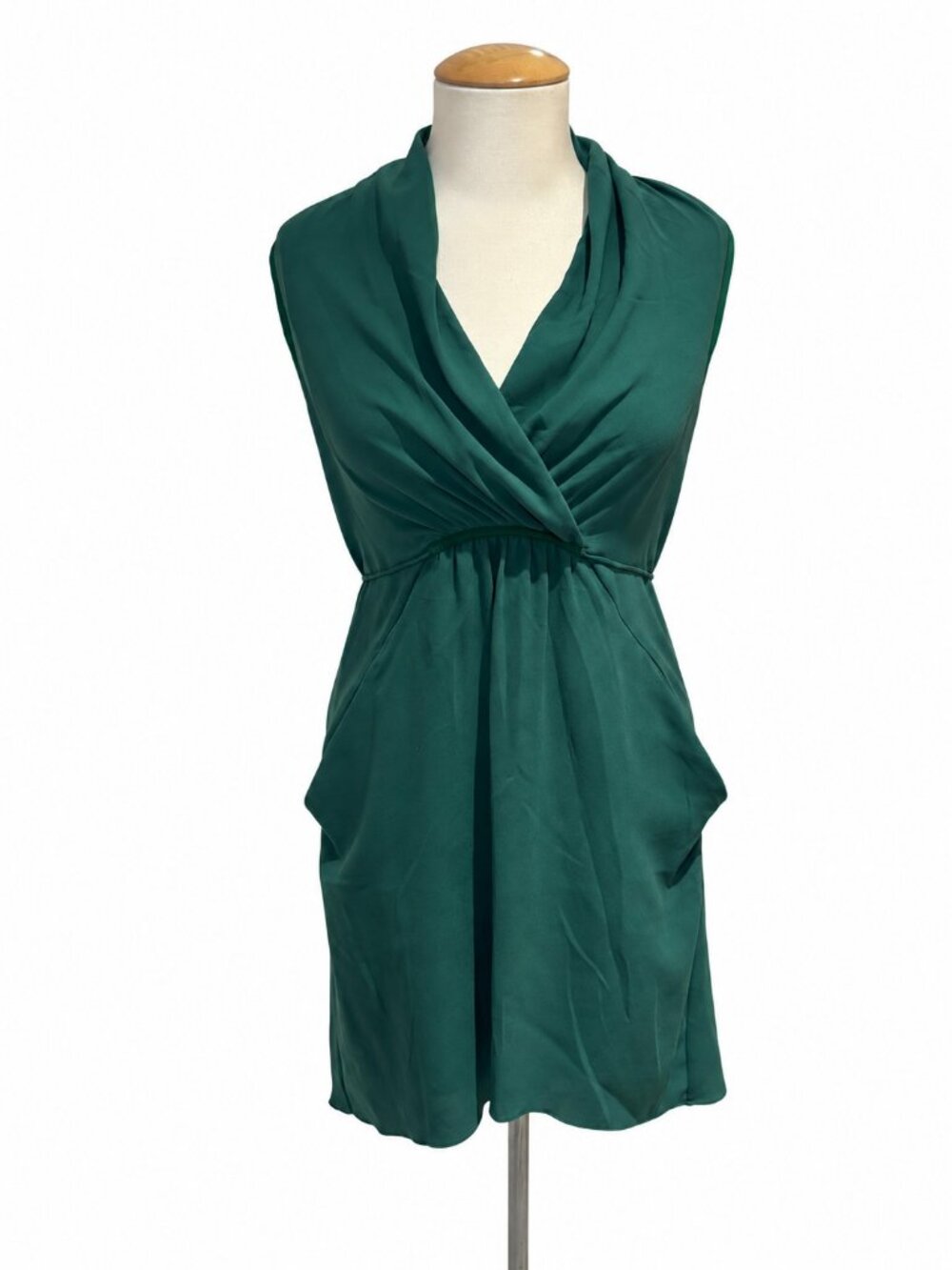 Wilfred Emerald Green Sleeveless Wrap Dress